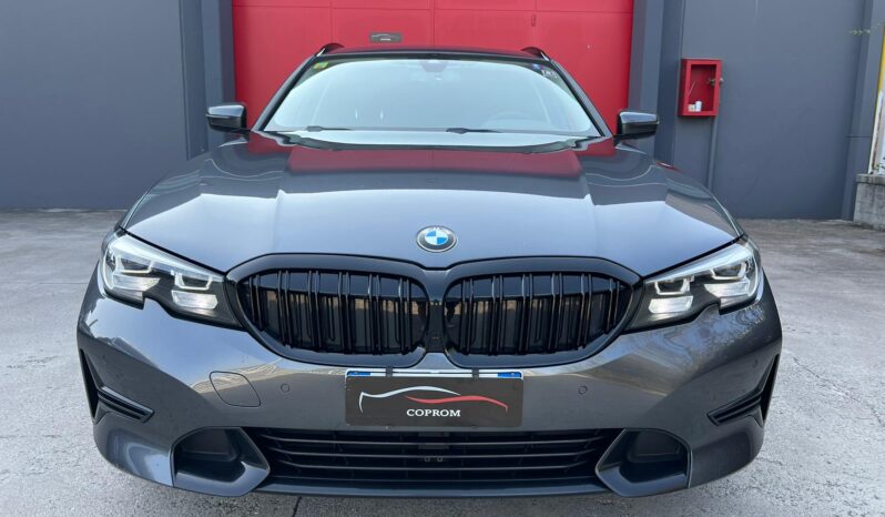 BMW Serie 3 Sport 318 Hybrid pieno
