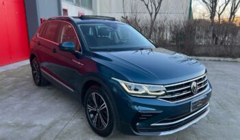 Volkswagen Tiguan 2.0 TDI 150 CV DSG Elegance pieno