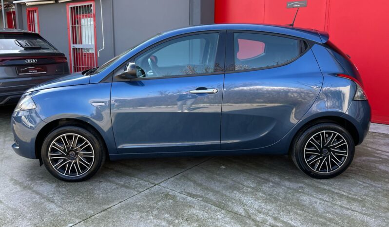 LANCIA YPSILON 1.0 FireFly 70cv S&S Hybrid GOLD pieno