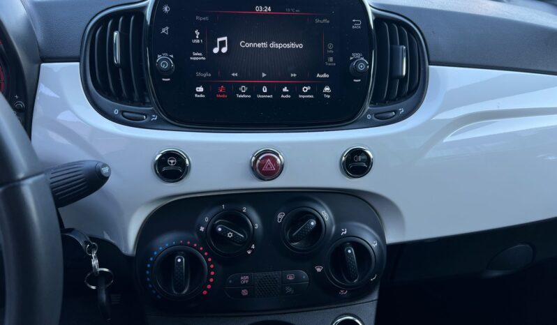 
								Fiat 500 Cabrio 1.0 Hybrid 70 CV pieno									